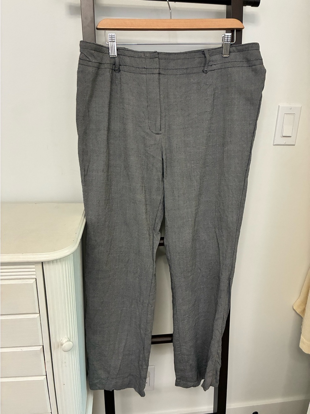 Jones New York Black and Gray Textured dress Pants with elastic 36 inch waist